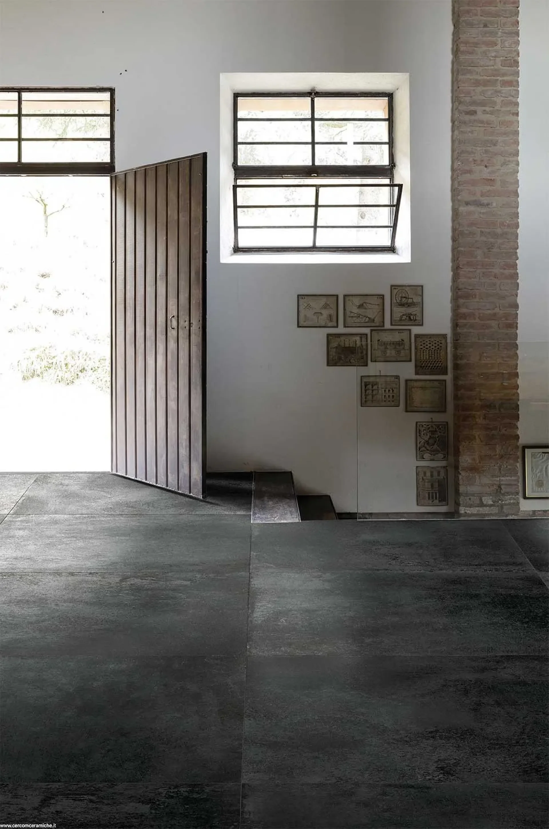 Temper Coal 120x120 Rett.Gat.1